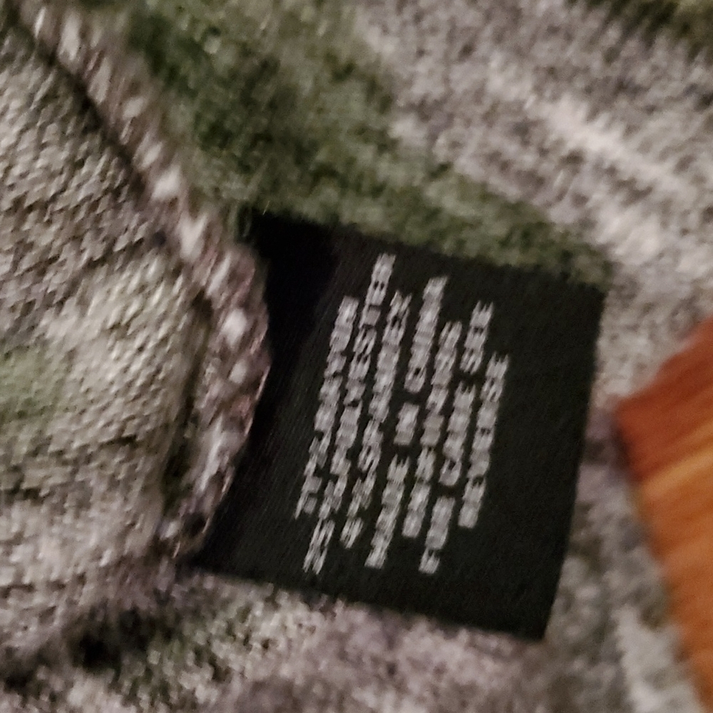 Grey Sweater - Picture 5 of 5